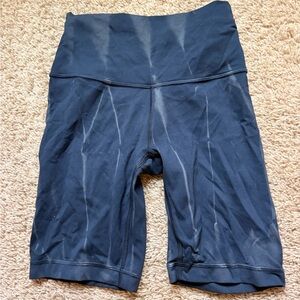 Lululemon Women's Navy Blue size 4 Align High Ride Biker Shorts 6”